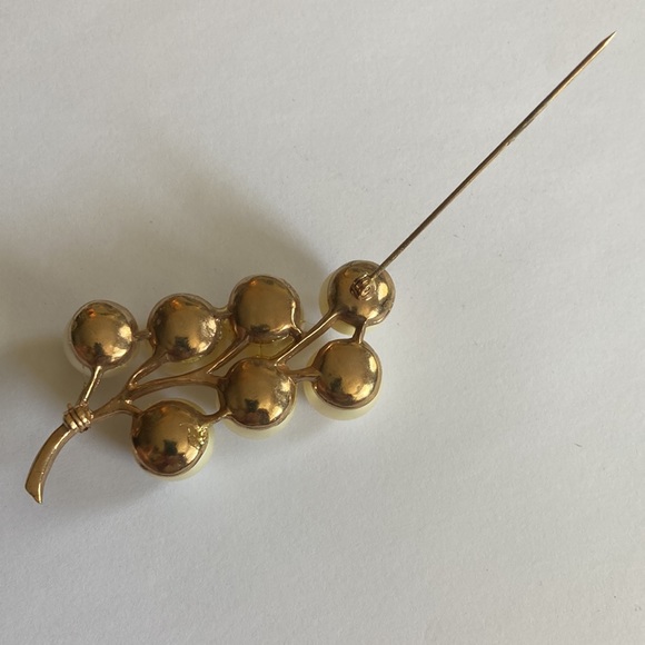 Vintage faux pearl cluster branch pin brooch - Picture 4 of 9